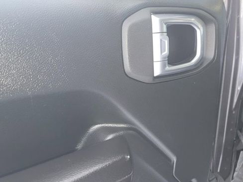 Used 2021 Jeep Wrangler Unlimited Sport image 11