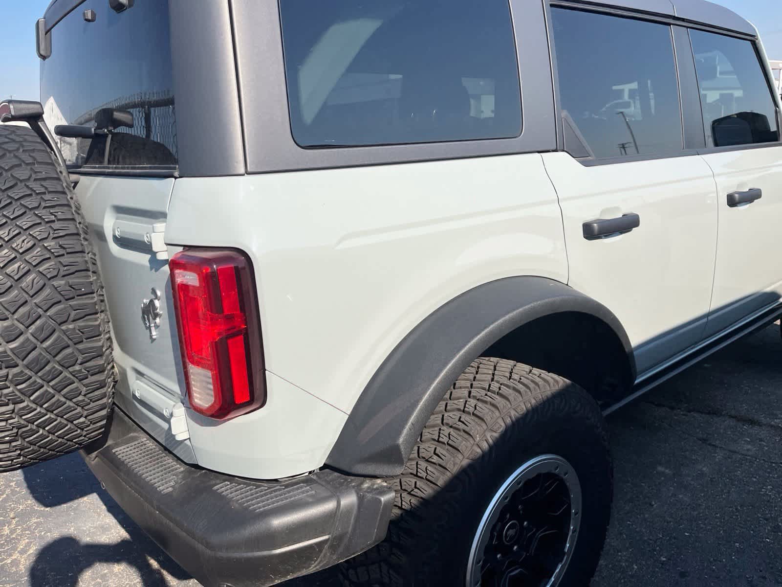Used 2022 Ford Bronco Black Diamond w/ Sasquatch Package AWD/4WD image 15