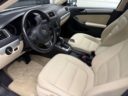 Used 2014 Volkswagen Jetta SE FWD image 14
