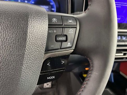 Used 2025 Toyota Camry XSE AWD/4WD image 17