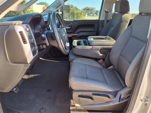 Used 2019 GMC Sierra 2500 SLE image 23