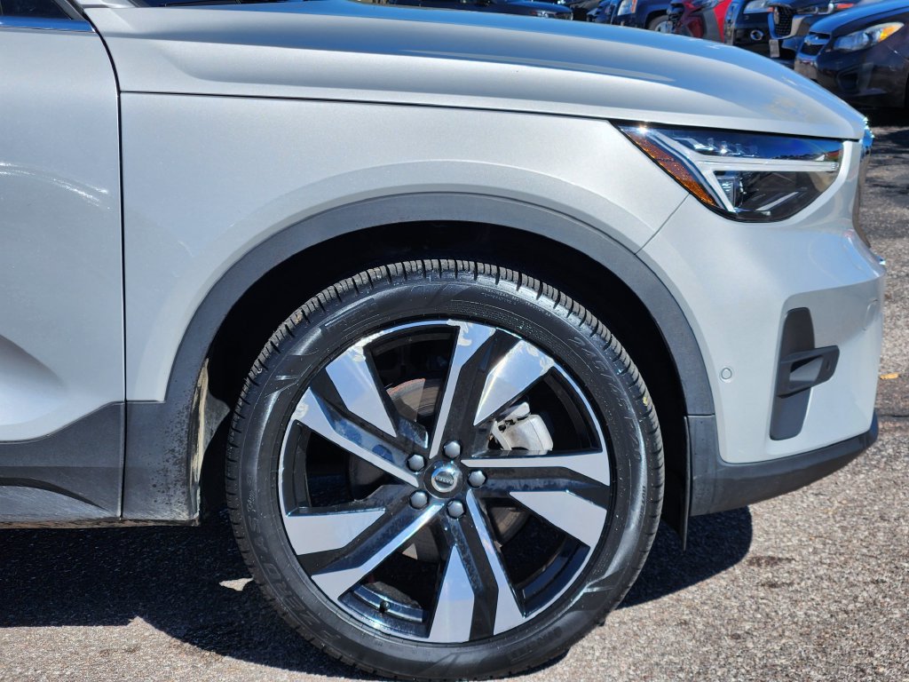 Used 2025 Volvo XC40 B5 Plus w/ Climate Package AWD/4WD image 29