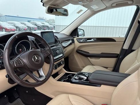 Used 2017 Mercedes-Benz GLS 450 4MATIC image 11