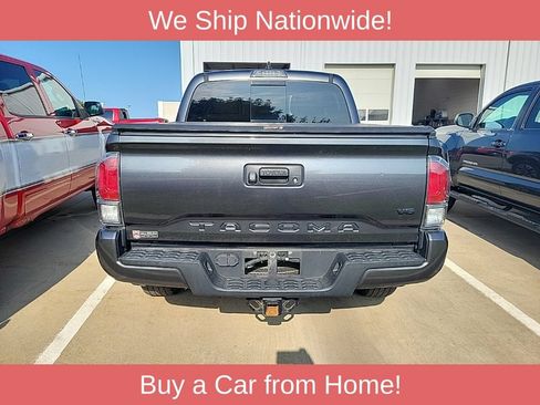 Used 2021 Toyota Tacoma TRD Sport AWD/4WD image 3