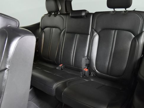 Used 2024 Jeep Wagoneer Series II w/ Flexible Seating Group AWD/4WD image 39