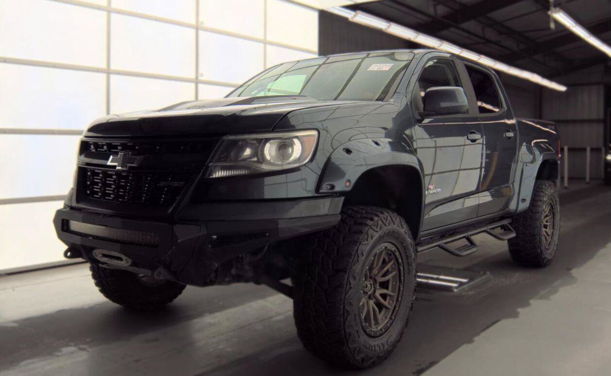Used 2020 Chevrolet Colorado ZR2 AWD/4WD image 2