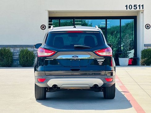 Used 2014 Ford Escape Titanium w/ Equipment Group 401A FWD image 8