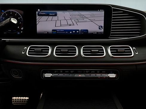 Used 2025 Mercedes-Benz GLE 63 AMG S image 35