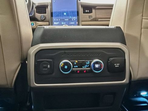 Certified 2023 Ford Expedition Max Limited RWD image 32