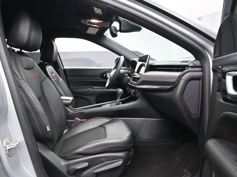 Used 2025 Jeep Compass Trailhawk w/ Trailer Tow Group image 32