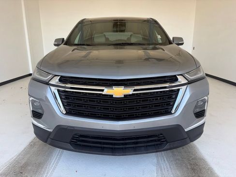 Used 2023 Chevrolet Traverse LS FWD image 13