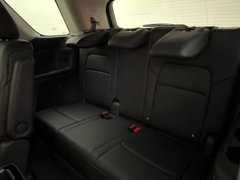 New 2026 Nissan Pathfinder SL w/ SL Premium Package FWD image 17