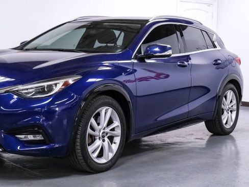 Used 2018 INFINITI QX30 Premium w/ Cargo Package image 9
