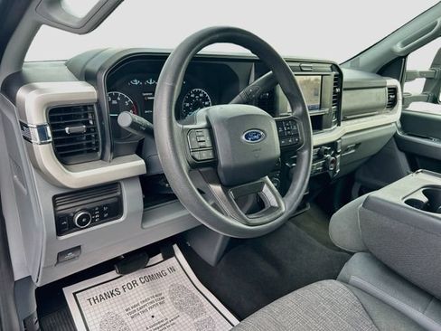 Used 2025 Ford F250 XLT AWD/4WD image 11