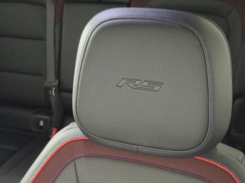 New 2026 Chevrolet Equinox RS w/ Convenience Package III FWD image 27