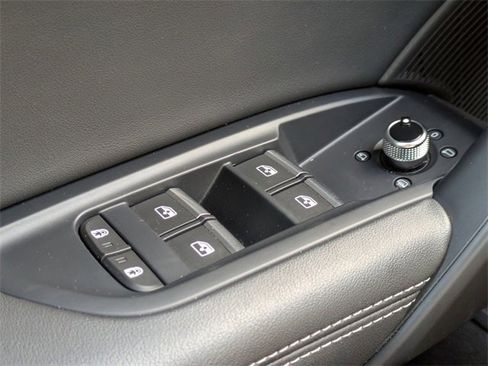 Used 2024 Audi Q5 2.0T Premium Plus image 27