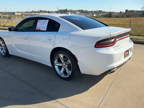 Used 2018 Dodge Charger SXT Plus w/ Quick Order Package 29J image 7