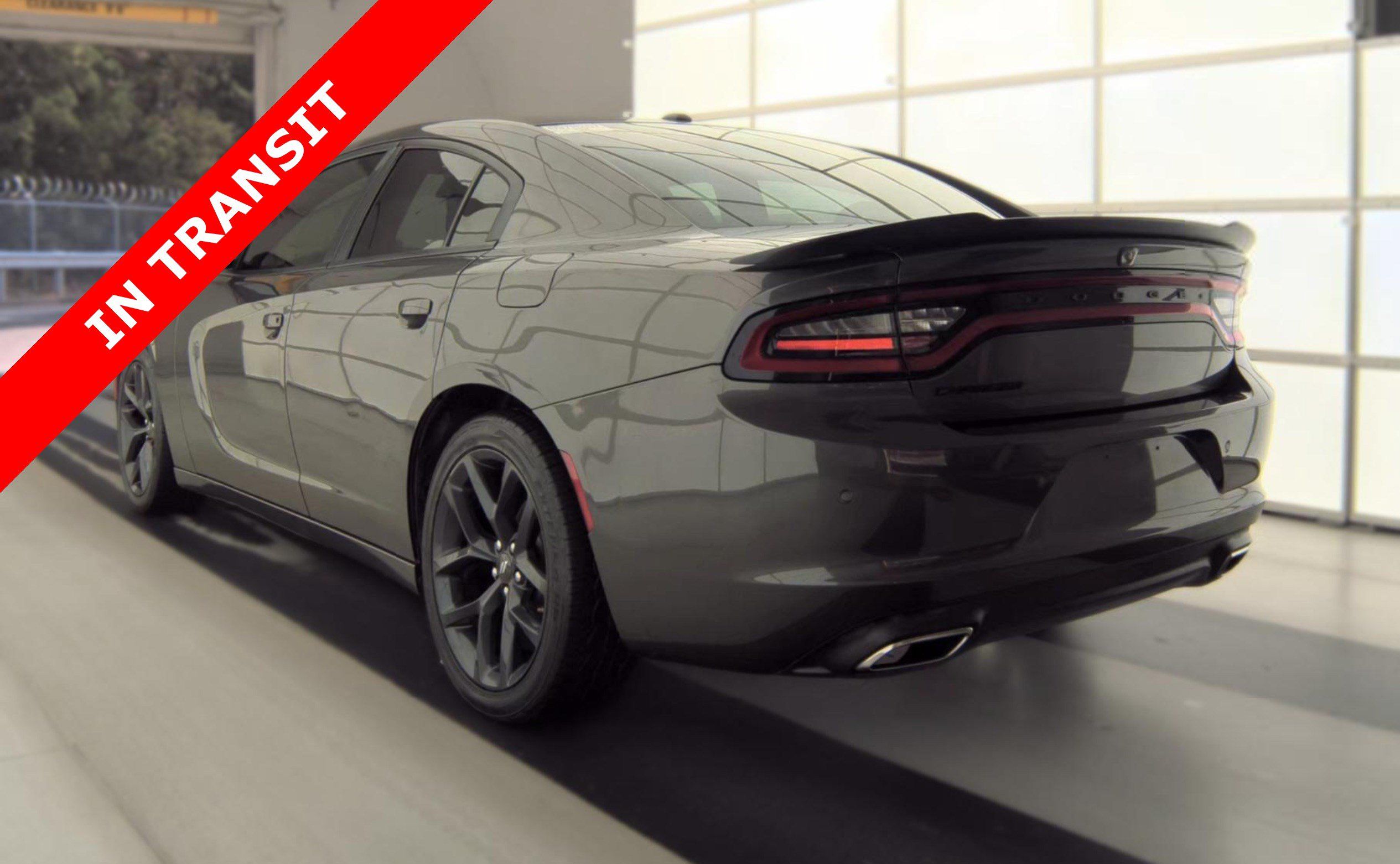 Used 2020 Dodge Charger SXT w/ Blacktop Package RWD image 5