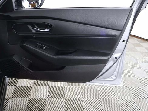 Used 2025 Honda Accord Sport image 24