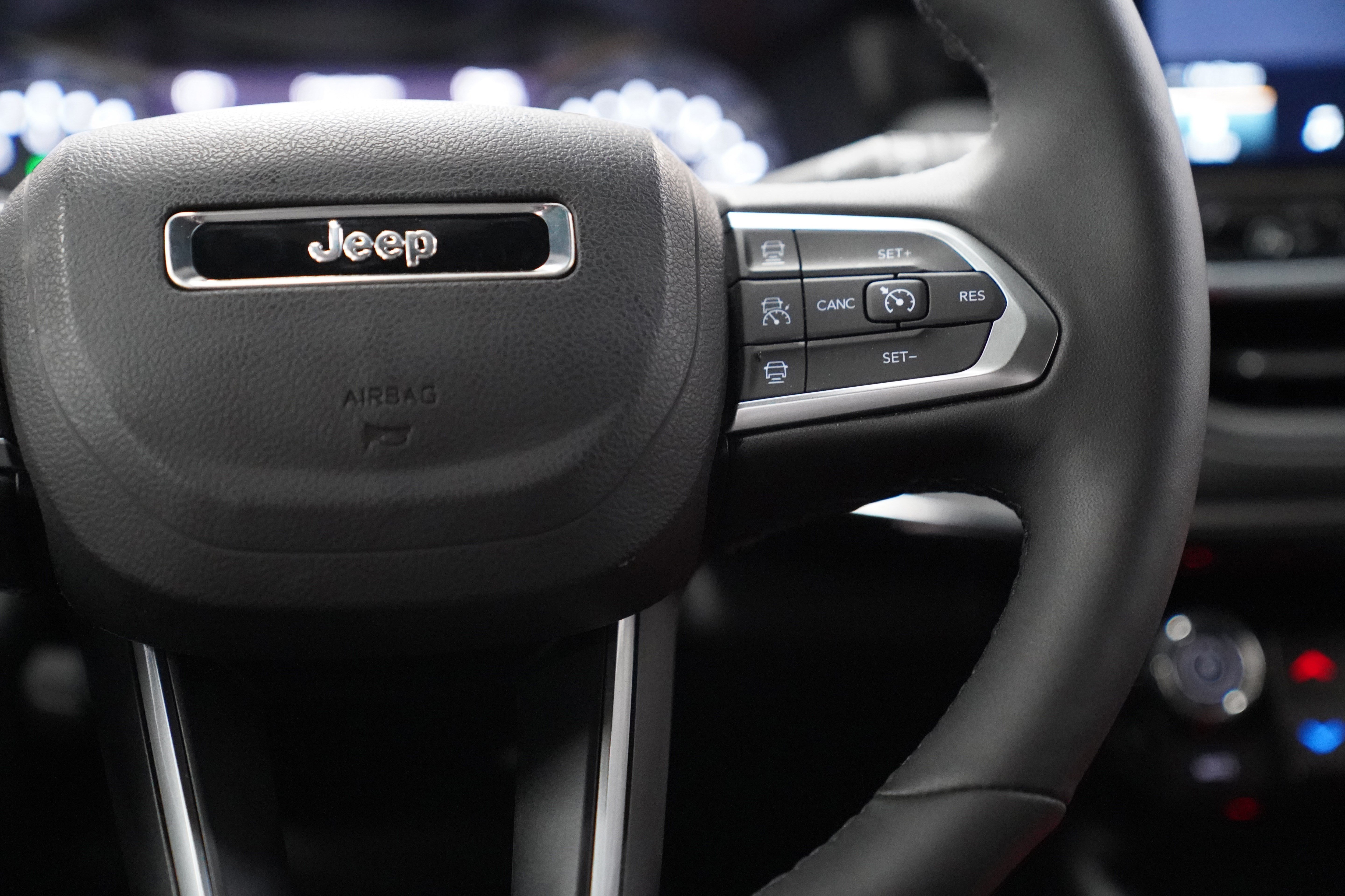 Used 2026 Jeep Compass Limited AWD/4WD image 20