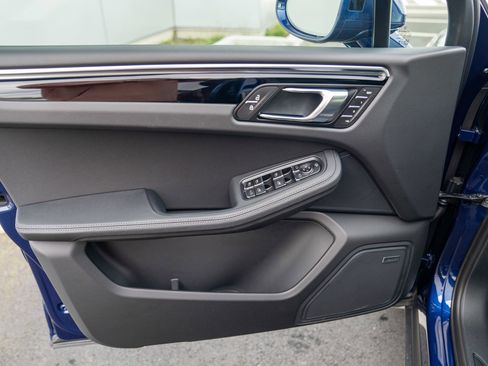 New 2026 Porsche Macan image 10