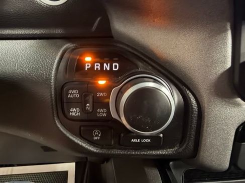Used 2023 RAM 1500 Big Horn AWD/4WD image 34