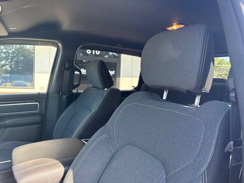 Used 2022 RAM 1500 Big Horn AWD/4WD image 3