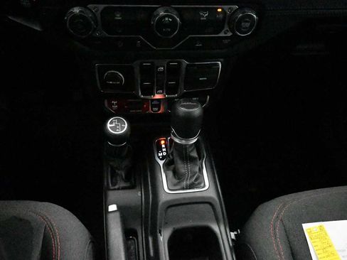 Used 2026 Jeep Gladiator Rubicon AWD/4WD image 20