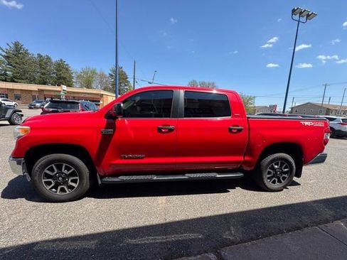 Used 2016 Toyota Tundra SR5 AWD/4WD image 4
