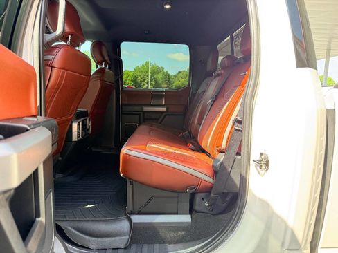 Used 2019 Ford F350 Platinum w/ FX4 Off-Road Package AWD/4WD image 36