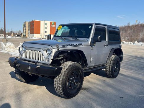 Used 2015 Jeep Wrangler Sport w/ Connectivity Group image 8