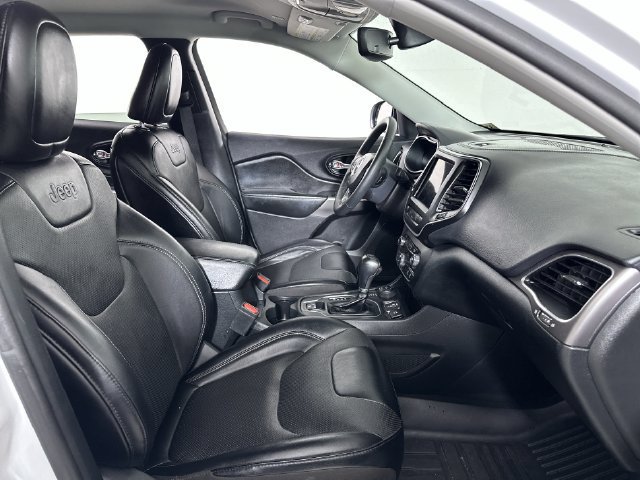 Used 2022 Jeep Cherokee Latitude Lux AWD/4WD image 29