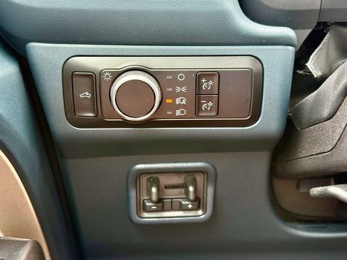 Used 2025 Ford Maverick Lariat w/ 4K Tow Package AWD/4WD image 22