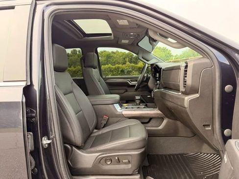 Used 2023 Chevrolet Silverado 1500 LTZ w/ LTZ Convenience Package II AWD/4WD image 13