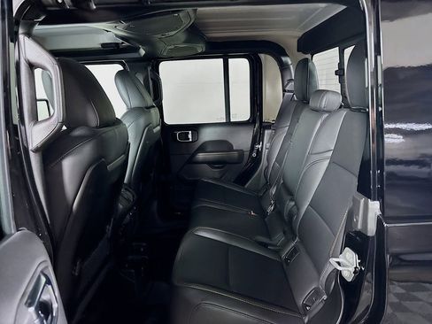 New 2025 Jeep Gladiator Sport image 20