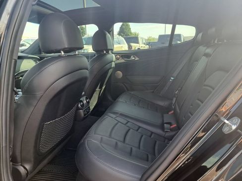 Used 2022 Kia Stinger GT2 AWD/4WD image 29