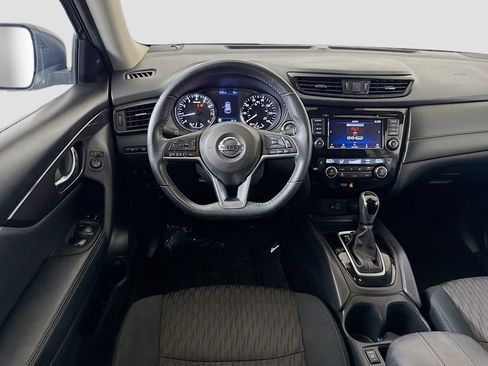 Used 2019 Nissan Rogue SV AWD/4WD image 17