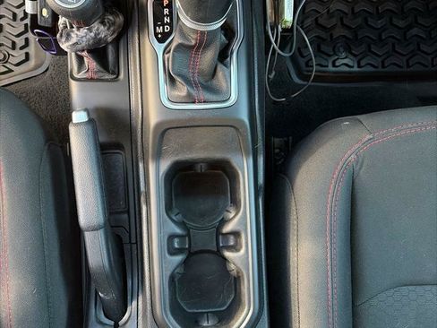 Used 2021 Jeep Wrangler Unlimited Rubicon AWD/4WD image 11