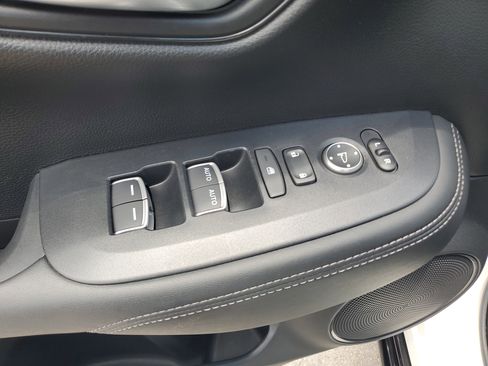 Used 2024 Honda HR-V EX-L image 22