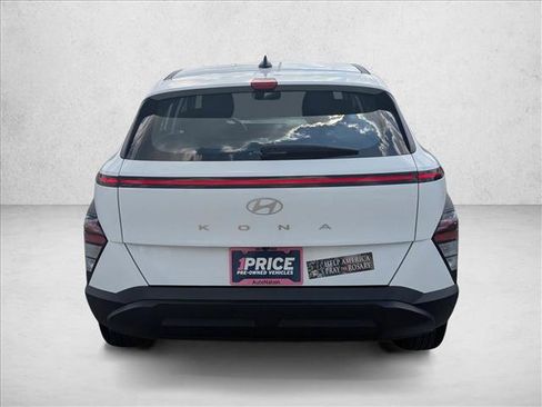 Used 2025 Hyundai Kona SE FWD image 6