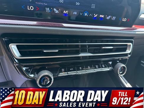 Certified 2024 Chevrolet Traverse RS w/ LPO, Floor Liner Package FWD image 17