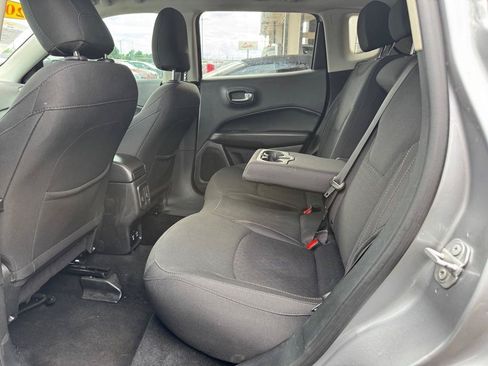 Used 2019 Jeep Compass Sport FWD image 18
