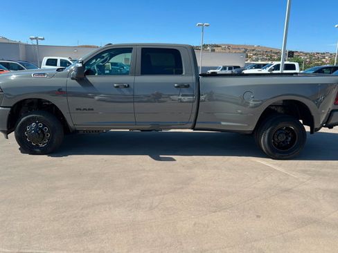 New 2026 RAM 3500 Big Horn AWD/4WD image 2