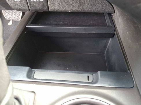 Used 2024 Toyota Camry SE image 25