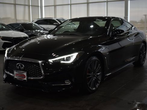 Used 2017 INFINITI Q60 Red Sport 400 image 7