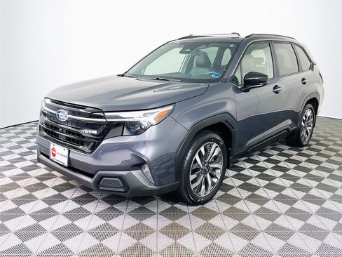 Certified 2025 Subaru Forester Touring w/ Protection Package image 3