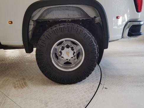 Used 2024 Chevrolet Silverado 3500 LTZ w/ LTZ Texas Edition image 40