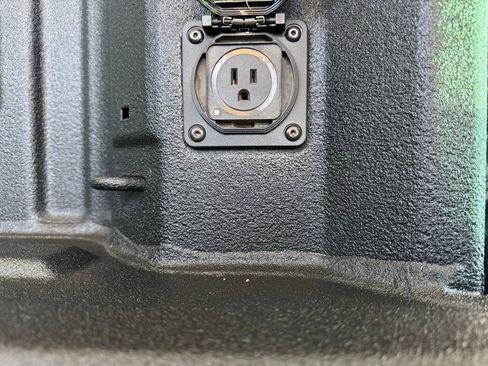 Used 2025 Chevrolet Silverado 1500 LTZ w/ LTZ Premium Package image 10