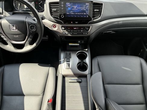 Used 2023 Honda Ridgeline RTL-E image 2