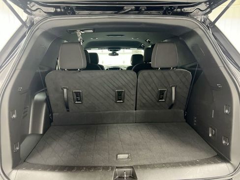 Used 2022 Chevrolet Traverse LT AWD/4WD image 24